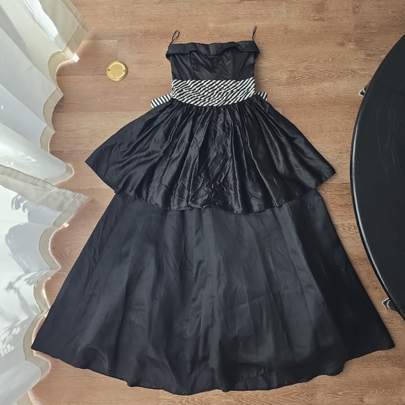 Vintage 80s Gunne Sax by Jessica McClintock Strapless Tiered Gown w Bow US 9 - Picture 16 of 16